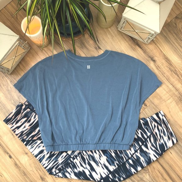 SWEATY BETTY - Peaceful Split T-Shirt - Picture 3 of 5